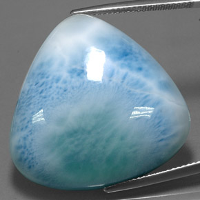 Larimar bleue naturelle trillion, 55,13 ct, opaque