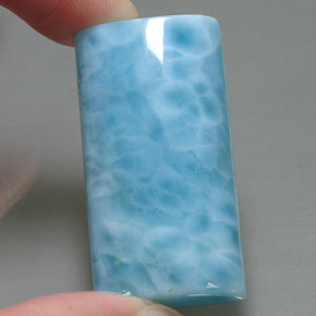Larimar bleue naturelle baguette, 67,95 ct, opaque