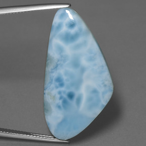 Larimar bleue naturelle forme fantaisie, 25,33 ct, opaque