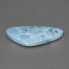 Larimar bleue naturelle forme fantaisie, 25,33 ct, opaque