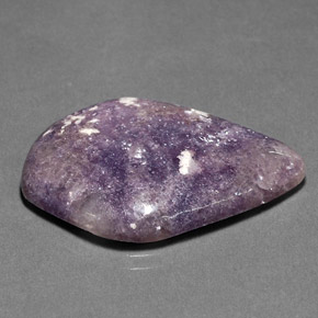 Lépidolite violet naturelle forme fantaisie, 25,88 ct, opaque