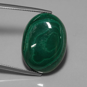 Malachite vert naturelle coupe ovale, 29,59 ct, opaque