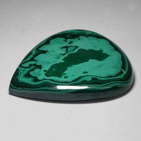 Malachite vert naturelle en forme de poire, 2590,50 ct, opaque