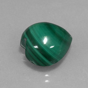 Malachite vert naturelle forme de coeur, 10,71 ct, opaque