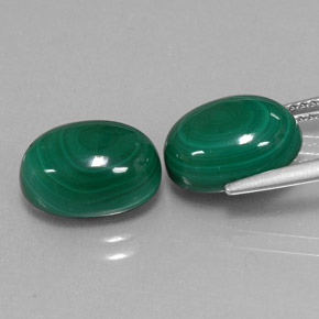 Achetez naturel ct vert malachite gems, coupe ovale, en provenance congo chez gemselect. en stock, livraison internationale!