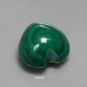 Malachite vert naturelle forme de coeur, 7,53 ct, opaque