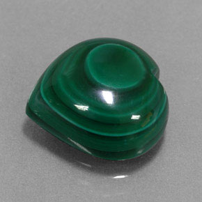 Malachite Vert multicolore naturelle Forme de coeur, 5.63 ct, Opaque