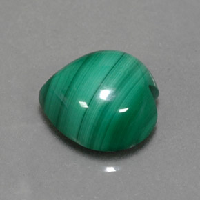 Malachite vert naturelle forme de coeur, 4,58 ct, opaque