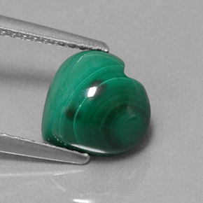 Malachite vert naturelle forme de coeur, 3,37 ct, opaque