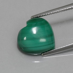 Malachite vert naturelle forme de coeur, 7,84 ct, opaque