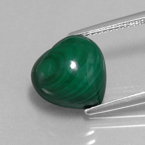 Malachite vert naturelle forme de coeur, 7,65 ct, opaque