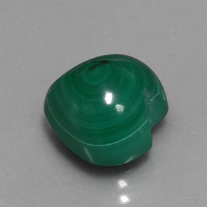 Malachite vert naturelle forme de coeur, 7,41 ct, opaque