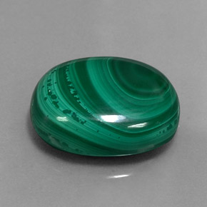 Malachite vert naturelle coupe ovale, 16,61 ct, opaque