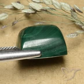Malachite Vert moyen naturelle Baquette, 20.38 ct, Opaque