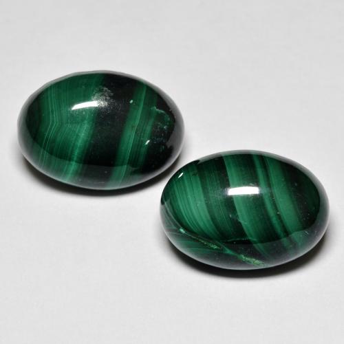 Achetez naturel 17,39ct vert malachite gems, coupe ovale, en provenance congo chez gemselect. en stock, livraison internationale!