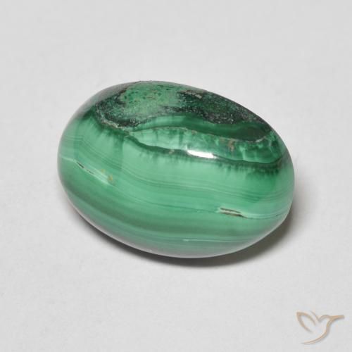 Malachite Vert moyen naturelle ovale, 7.31 ct, Opaque