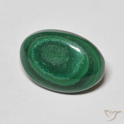 Malachite Vert moyen naturelle ovale, 6.22 ct, Opaque