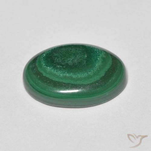 Malachite Vert moyen naturelle ovale, 6.22 ct, Opaque