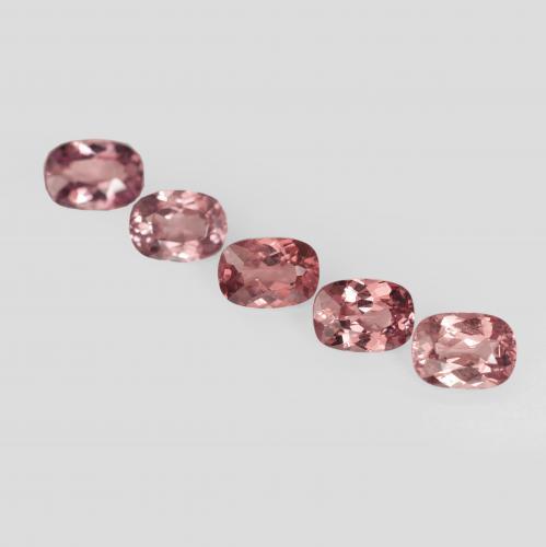 Shop natural 5.43ct Rose clair Grenat Malaya gems, Coussin, from Tanzanie at GemSelect. In stock, global shipping!