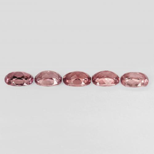 Shop natural 5.43ct Rose clair Grenat Malaya gems, Coussin, from Tanzanie at GemSelect. In stock, global shipping!