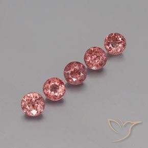 Shop natural 4.58ct Rose moyen-foncé Grenat Malaya gems, Tour, from Tanzanie at GemSelect. In stock, global shipping!