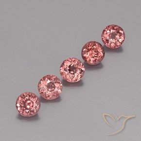 Shop natural 4.07ct Rose rose profond Grenat Malaya gems, Tour, from Tanzanie at GemSelect. In stock, global shipping!