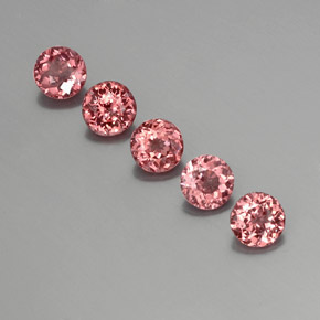 Achetez naturel ct Orange rose Grenat Malaya gems, Coupe roude, En provenance Tanzanie chez GemSelect. En stock, livraison internationale!