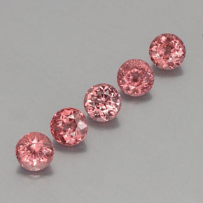 Achetez naturel ct Rose Grenat Malaya gems, Coupe roude, En provenance Tanzanie chez GemSelect. En stock, livraison internationale!