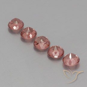 Shop natural 4.06ct Rose framboise Grenat Malaya gems, Tour, from Tanzanie at GemSelect. In stock, global shipping!