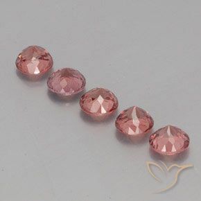 Shop natural 4.03ct Rose Grenat Malaya gems, Tour, from Tanzanie at GemSelect. In stock, global shipping!