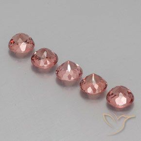 Shop natural 4.26ct Rose Grenat Malaya gems, Tour, from Tanzanie at GemSelect. In stock, global shipping!