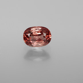 Grenat malaya rose naturelle coupe ovale, 1,12 ct, VS