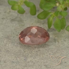 Grenat Malaya Rose framboise naturelle ovale, 1.27 ct, VS