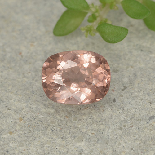 Grenat malaya rose naturelle coupe coussin, 0,46 ct, VS