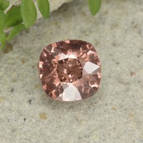 Grenat Malaya Rose naturelle Coupe coussin, 0.83 ct, VS