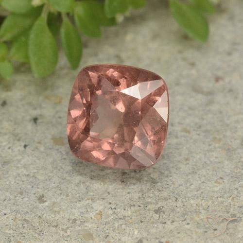Grenat Malaya Rose framboise naturelle Coussin, 0.83 ct, VS