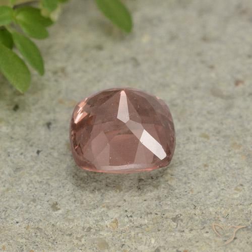Grenat Malaya Rose framboise naturelle Coussin, 0.83 ct, VS