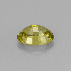 Petit Grenat Vert jaunâtre naturelle Coupe ovale, 1.24 ct, VS