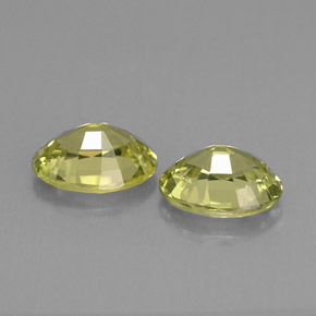 Achetez naturel ct vert grenat du mali gems, coupe ovale, en provenance mali chez gemselect. en stock, livraison internationale!