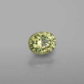 Petit Grenat Vert Doré naturelle Coupe ovale, 1.10 ct, VS