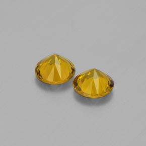 Achetez naturel ct jaune verdâtre grenat du mali gems, coupe roude, en provenance mali chez gemselect. en stock, livraison internationale!