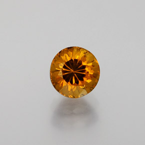 Petit Grenat Jaune verdâtre naturelle Coupe roude, 1.05 ct, VVS