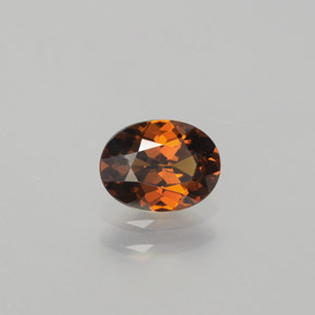 Petit Grenat Brun orangé naturelle Coupe ovale, 0.87 ct, VVS