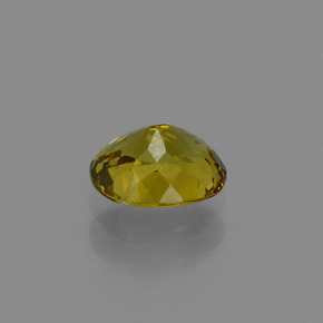 Petit Grenat Vert Doré naturelle Coupe ovale, 0.73 ct, VVS-VS