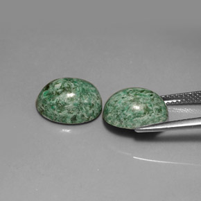 Achetez naturel ct Vert Maw-Sit-Sit gems, Coupe ovale, En provenance Myanmar (Birmanie) chez GemSelect. En stock, livraison internationale!