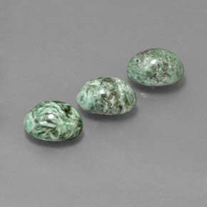 Achetez naturel ct vert maw-sit-sit gems, coupe ovale, en provenance myanmar chez gemselect. en stock, livraison internationale!