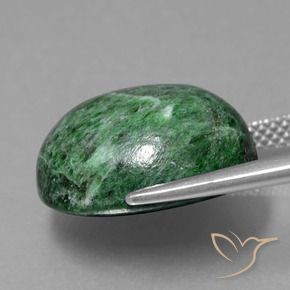 Maw-Sit-Sit Vert moyen naturelle ovale, 14.02 ct, Opaque