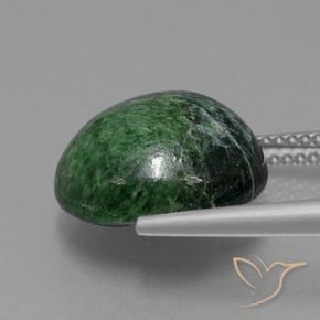 Maw-Sit-Sit Vert moyen naturelle Tour, 9.65 ct, Opaque