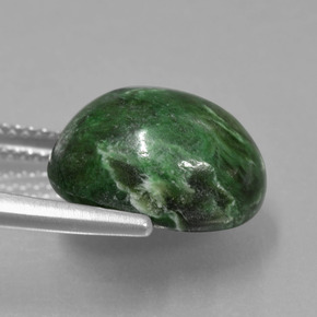 Maw-sit-sit vert naturelle coupe ovale, 9,57 ct, opaque