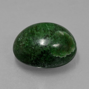 Maw-sit-sit vert naturelle coupe ovale, 9,65 ct, opaque